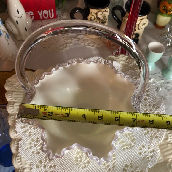 Fenton paisley ruffled basket - Picture 9 of 9